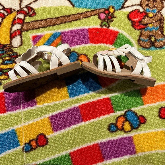 Gymboree toddler girls 👧 daisy 🌼 sandals - Picture 3 of 4
